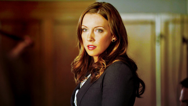 Woman black jacket mirror door free wallpaper for desktop - medium preview image