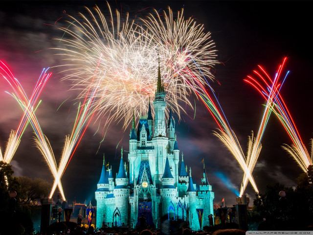 Castle fireworks sky background people free wallpaper for desktop - medium preview image