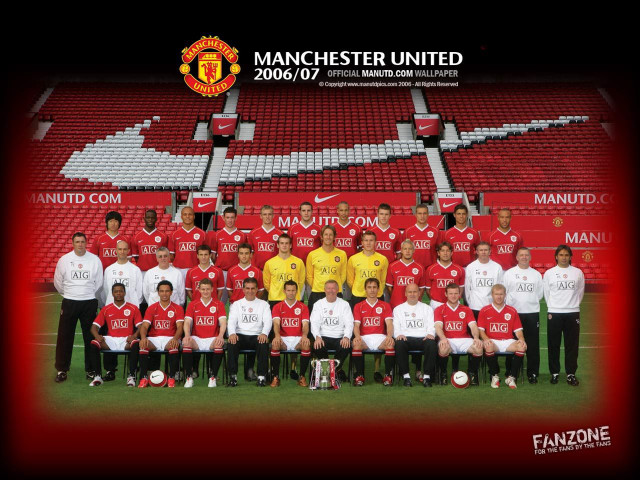Team photo manchester united players free wallpaper for desktop - medium preview image