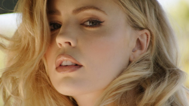 Blonde woman closeup photorealistic portrait free wallpaper for desktop - medium preview image