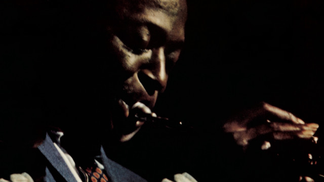 Harlem renaissance trumpet man colorized free wallpaper for desktop - medium preview image