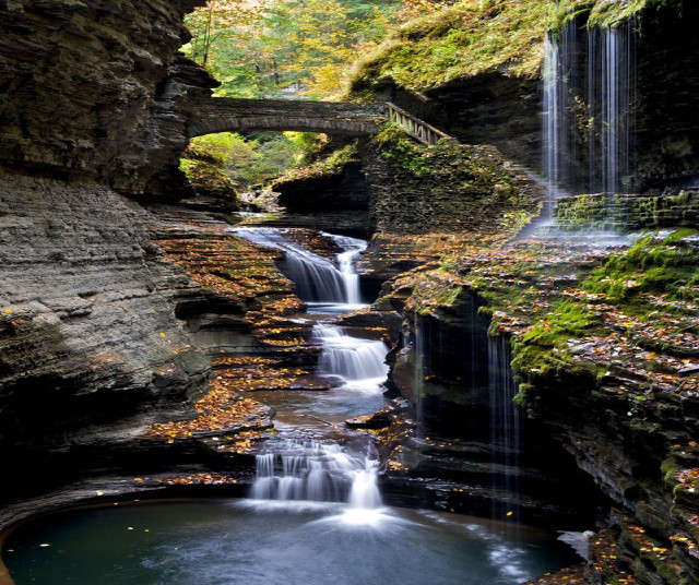 Waterfall bridge river fall leaves free wallpaper for desktop - medium preview image