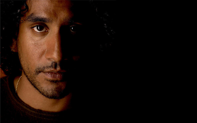 Man beard necklace serious look #2 free wallpaper for desktop - medium preview image