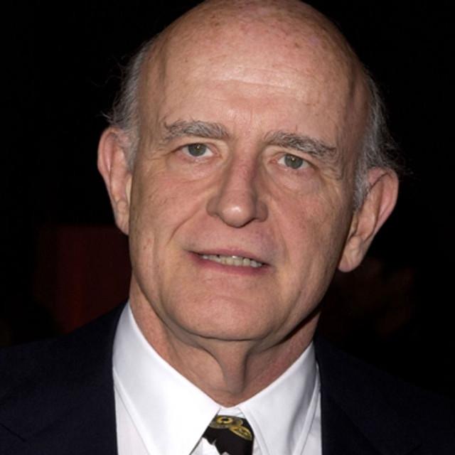 Man suit tie serious look #17 free wallpaper for tablet - medium preview image