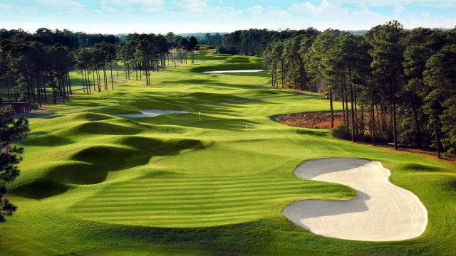 Golf course green sand trap #2 free wallpaper for desktop - medium preview image