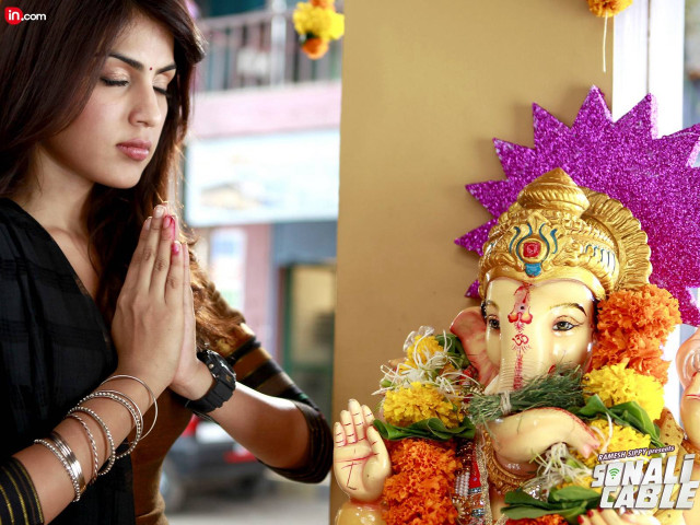 Ganeshi statue praying woman marble free wallpaper for desktop - medium preview image