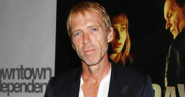 Man suit tie poster woman #2 free wallpaper for desktop - medium preview image