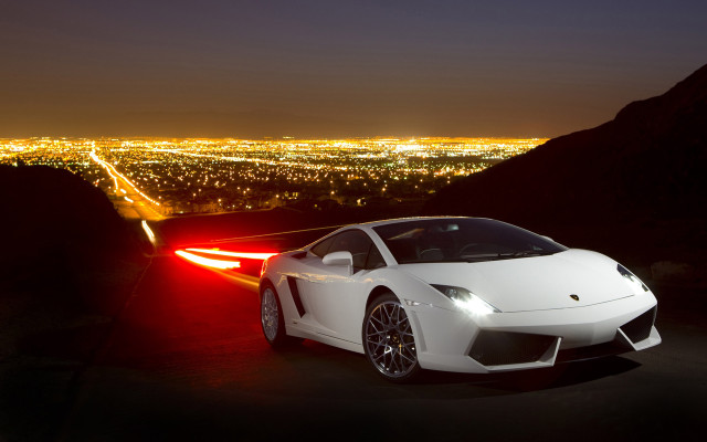 White sports car night road free wallpaper for desktop - medium preview image