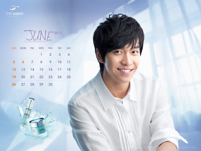 Man white shirt smiling calendar free wallpaper for desktop - medium preview image