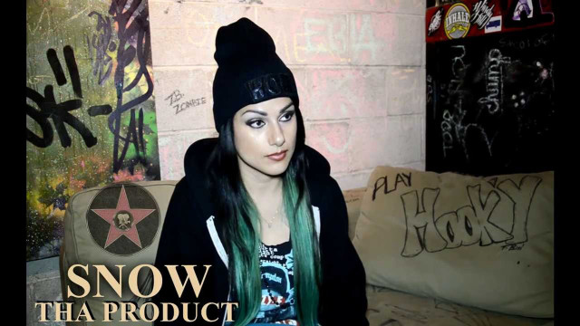 Girl green hair black hat free wallpaper for desktop - medium preview image