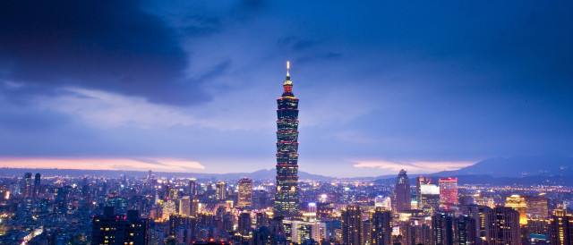 Tall building tower city night free wallpaper for desktop - medium preview image