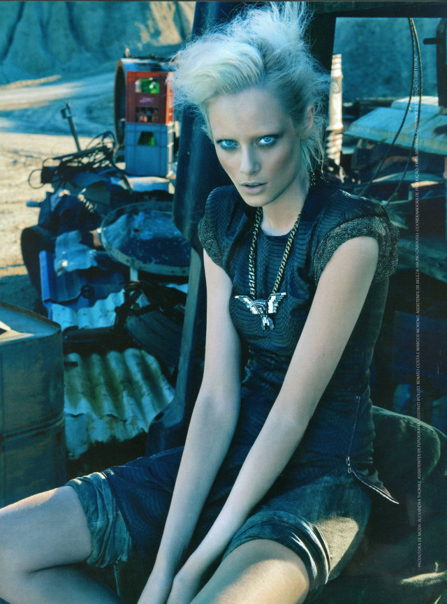 Woman sitting truck legs crossed free wallpaper for mobile - medium preview image