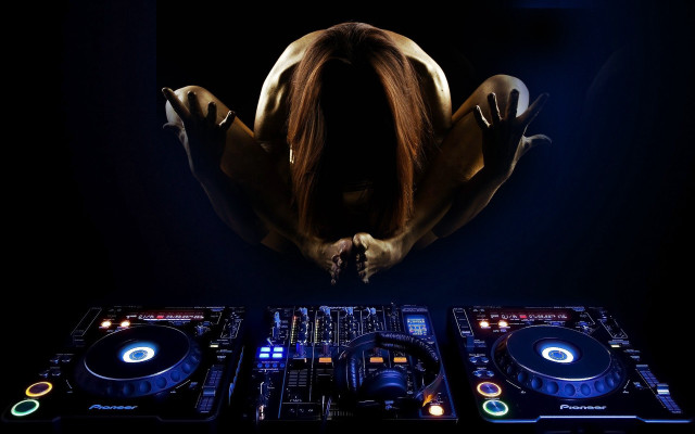 Woman dancing dj set up free wallpaper for desktop - medium preview image