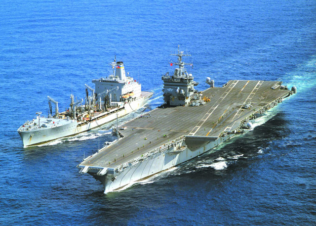 Large ships ocean water near free wallpaper for desktop - medium preview image