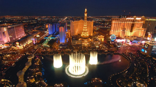 City fountain night lights water free wallpaper for desktop - medium preview image