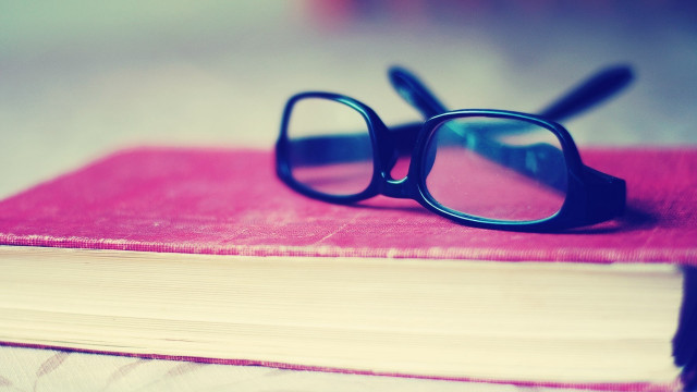 Glasses book table pen eyeglasses free wallpaper for desktop - medium preview image