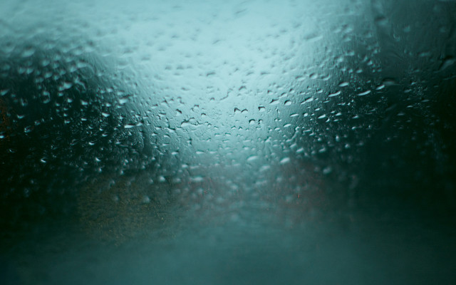 Rain covered window red light free wallpaper for desktop - medium preview image