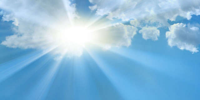 Bright sun shining through clouds free wallpaper for desktop - medium preview image