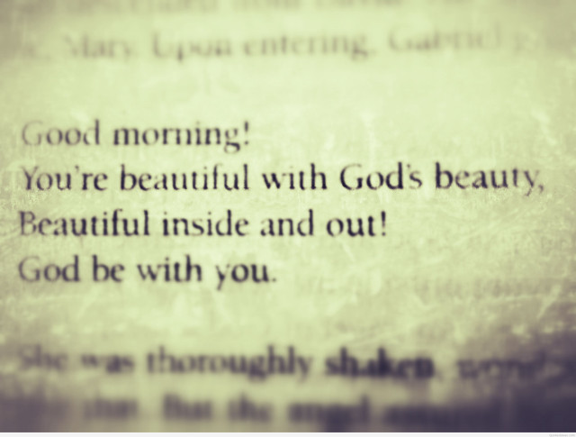 Close up text paper woman free wallpaper for desktop - medium preview image