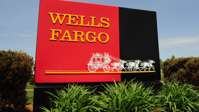 Wells fargo horse drawn carriage free wallpaper for desktop - medium preview image