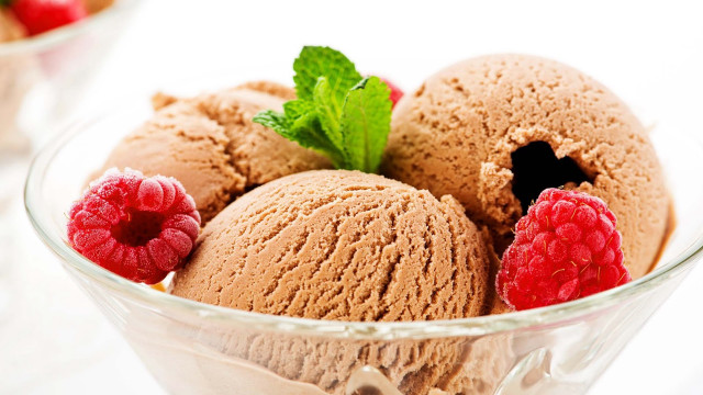 Bowl ice cream raspberries mint free wallpaper for desktop - medium preview image