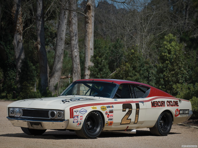 Car numbers parked lot trees free wallpaper for desktop - medium preview image