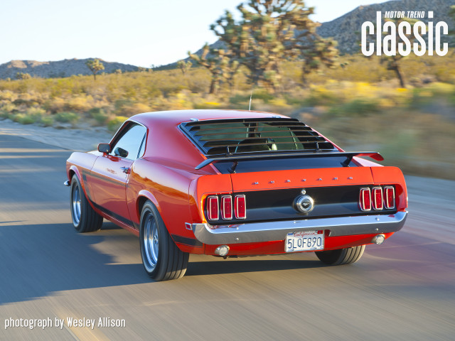 Red mustang driving desert road free wallpaper for desktop - medium preview image