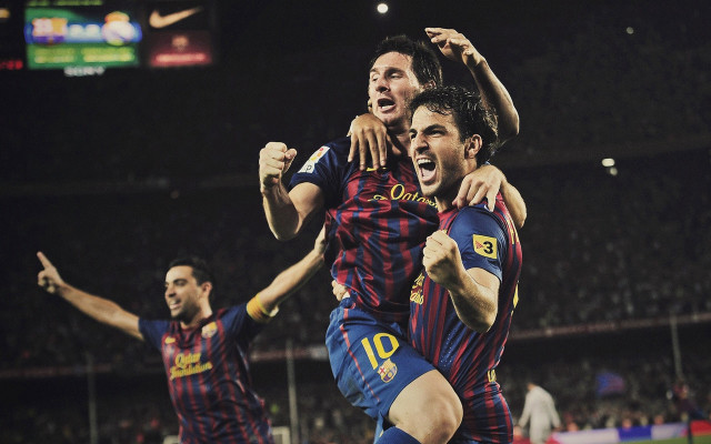 Soccer celebration bald man dancing free wallpaper for desktop - medium preview image