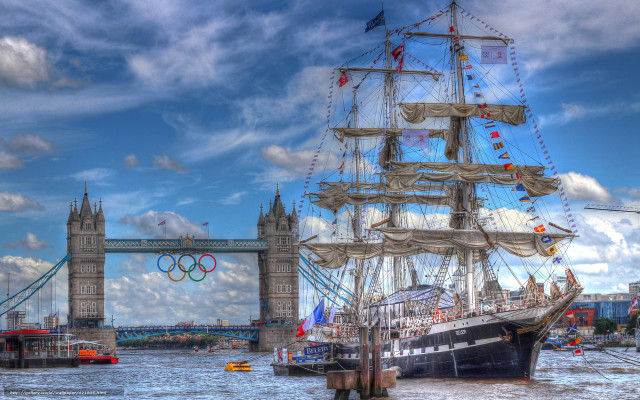 Large boat water bridge tower free wallpaper for desktop - medium preview image