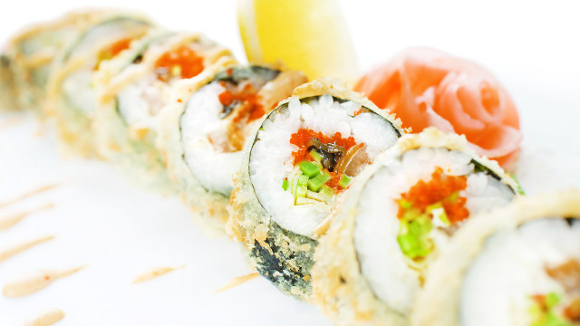 Sushi roll lemon wedge fork free wallpaper for desktop - medium preview image