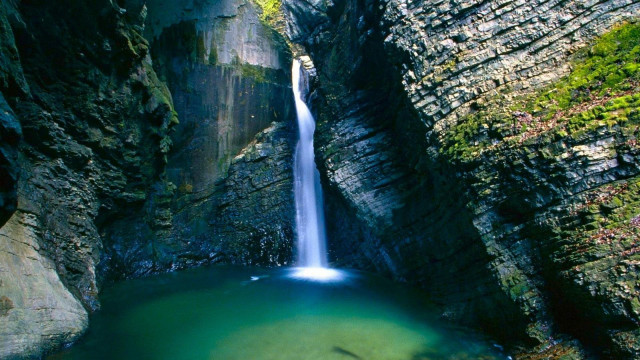 Waterfall canyon blue pool tree free wallpaper for desktop - medium preview image