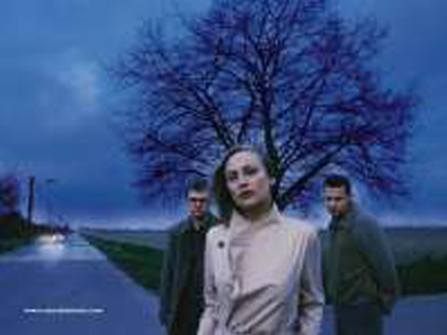 Woman tree men road nighttime free wallpaper for desktop - medium preview image