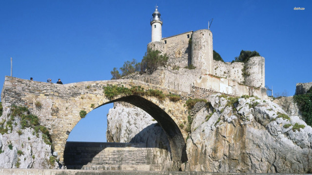 Stone bridge tower lighthouse sunny free wallpaper for desktop - medium preview image