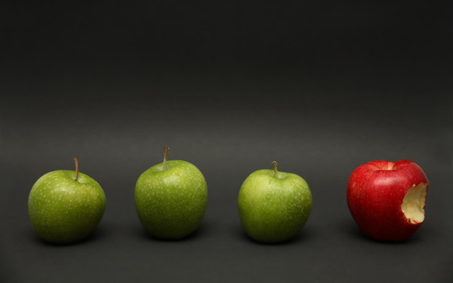 Row of apples red green free wallpaper for desktop - medium preview image