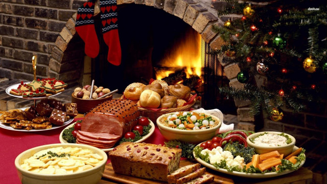 Table food fireplace christmas tree free wallpaper for desktop - medium preview image