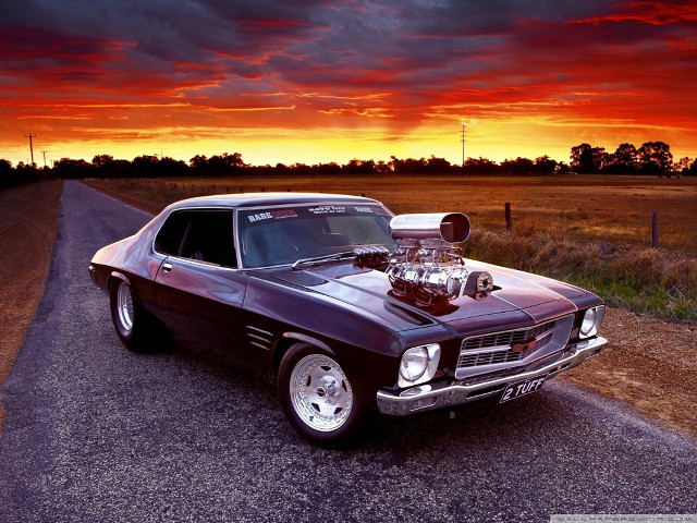 Car engine hood parked sunset free wallpaper for desktop - medium preview image