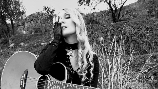 Woman long hair holding guitar free wallpaper for desktop - medium preview image