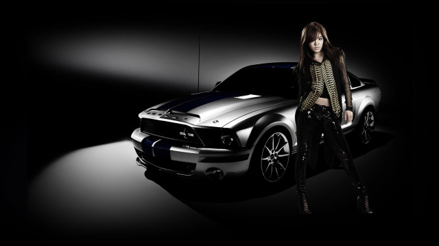 Woman car darkroom spotlight black free wallpaper for desktop - medium preview image