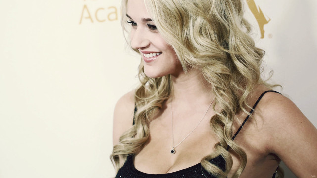 Woman blonde hair smiling black free wallpaper for desktop - medium preview image