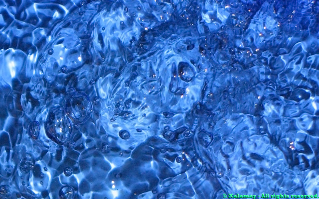 Blue background water bubbles surface free wallpaper for desktop - medium preview image