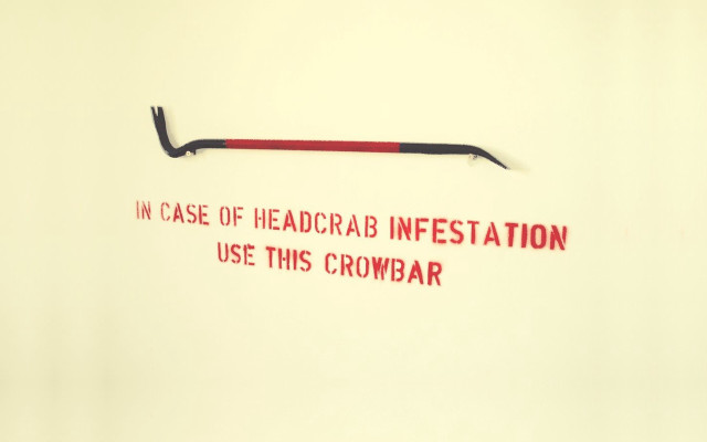 Headrab infestation crowbar use sign free wallpaper for desktop - medium preview image