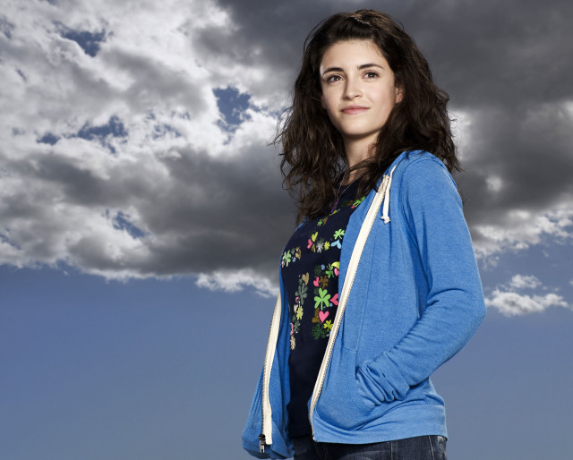 Woman cloudy sky handbag blue free wallpaper for desktop - medium preview image