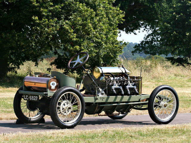 Old model car road tree free wallpaper for desktop - medium preview image