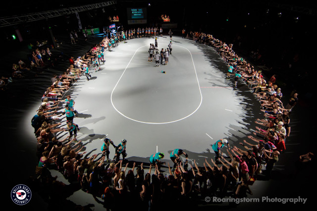 Basketball court night crowd people free wallpaper for desktop - medium preview image