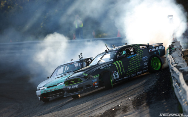 Cars racing track smoke back free wallpaper for desktop - medium preview image