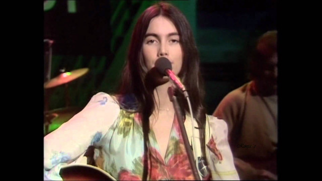 Woman long hair microphone guitar free wallpaper for desktop - medium preview image