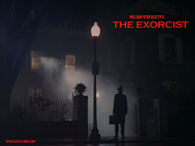 Man street corner dark suitcase free wallpaper for desktop - medium preview image