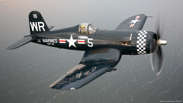 Small airplane checkered flag star free wallpaper for desktop - medium preview image