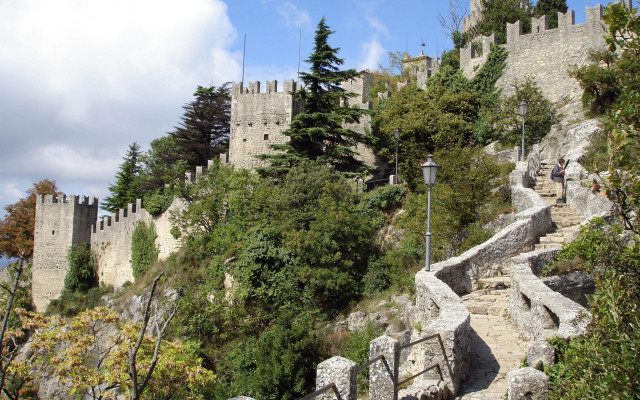 Castle staircase hill trees bridge free wallpaper for desktop - medium preview image