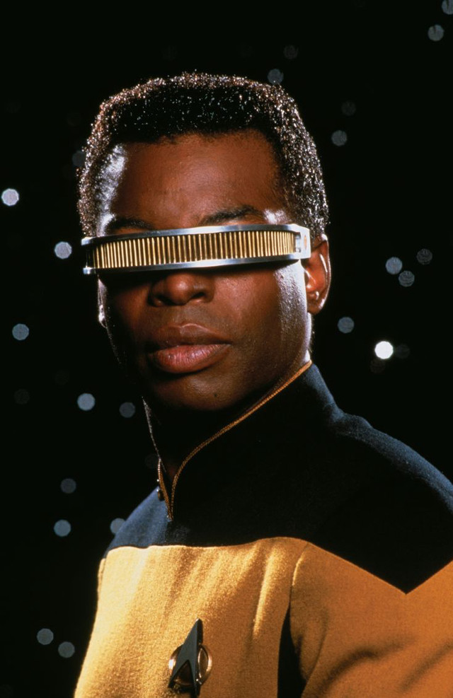 Man star trek uniform glasses free wallpaper for mobile - medium preview image